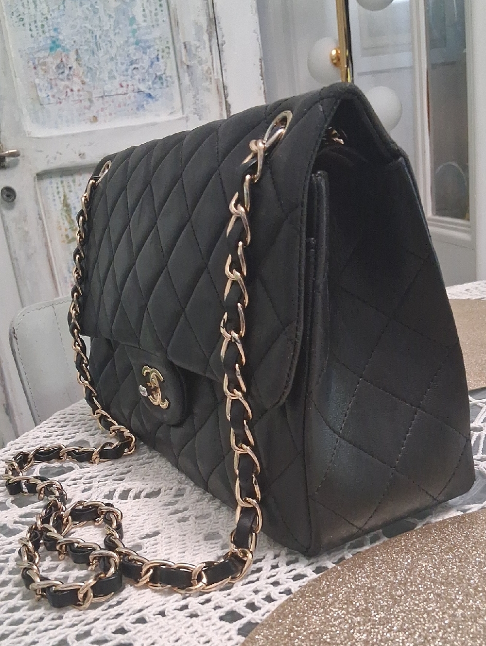 CHANEL MAXI CLASSIC FLAP - Picture 3 of 16